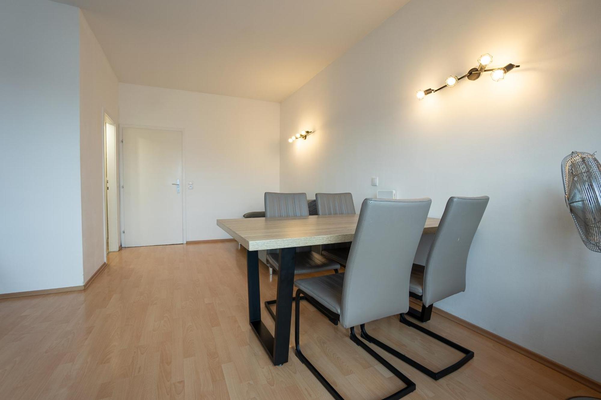 With A Private Terrace Located Right Near Belvedere Castle, 15 Minutes Away From Stephansdom * Wien